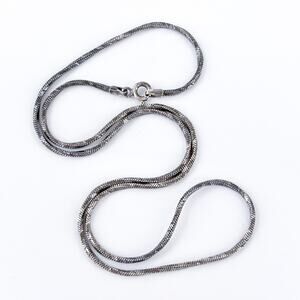 Vintage Italy Sterling Silver 925 1.5mm Diamond Cut Twisted Chain Necklace 18”